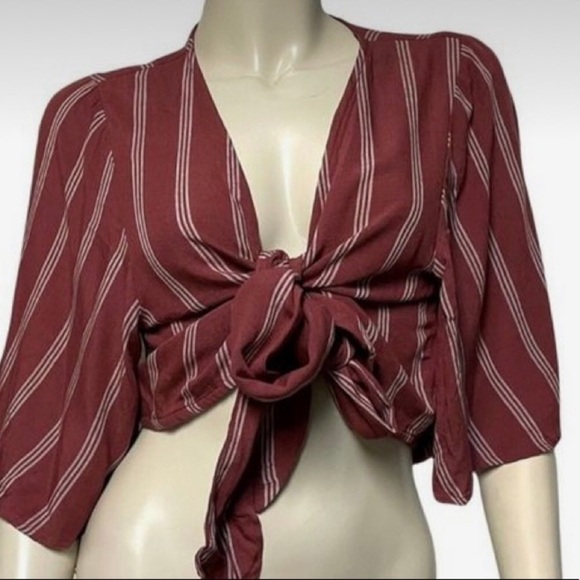 ❤️AEO American Eagle Cropped Striped Wrap Shirt Top Cardigan Flared Sleeve M - Picture 3 of 5